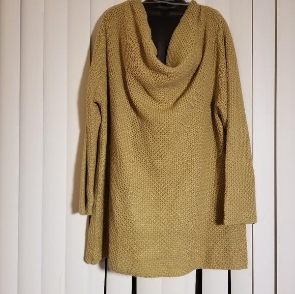 Plus size Gold long Sleeve holiday Sweater - Picture 5 of 8